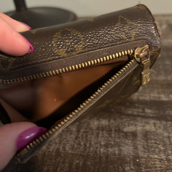 Louis Vuitton Koala Wallet - Picture 9 of 9